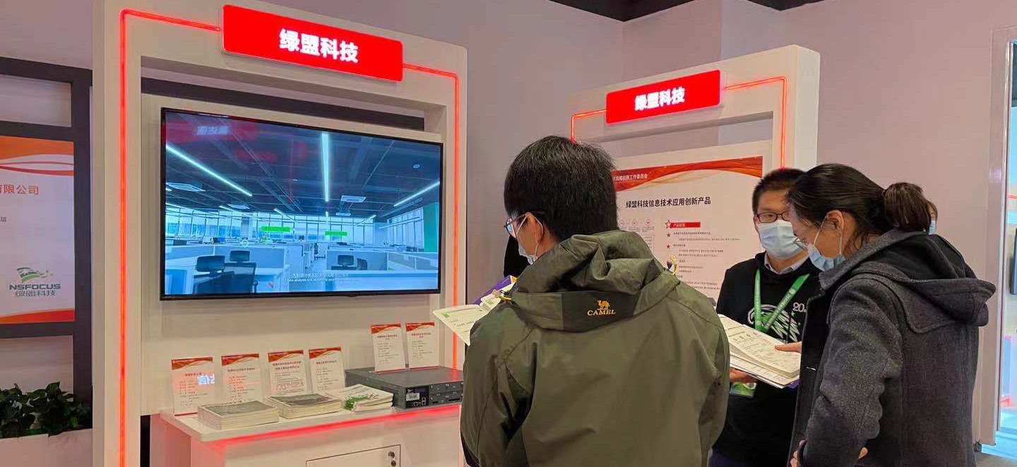 ͼƬ°üÀ¨ ÈË, ÊÒÄÚ, Ì컨°å, Õ¾ÐÎòÒÑ×Ô¶¯ÌìÉú